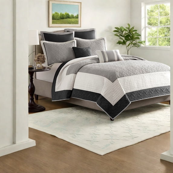 Premium 7Piece Black Reversible Bedding Set King/Cal King Modern Style for Cozy Home