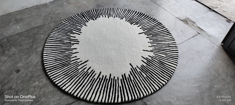 Premium Handmade Rug with Linear Patterns made with 100% New Zealand ...