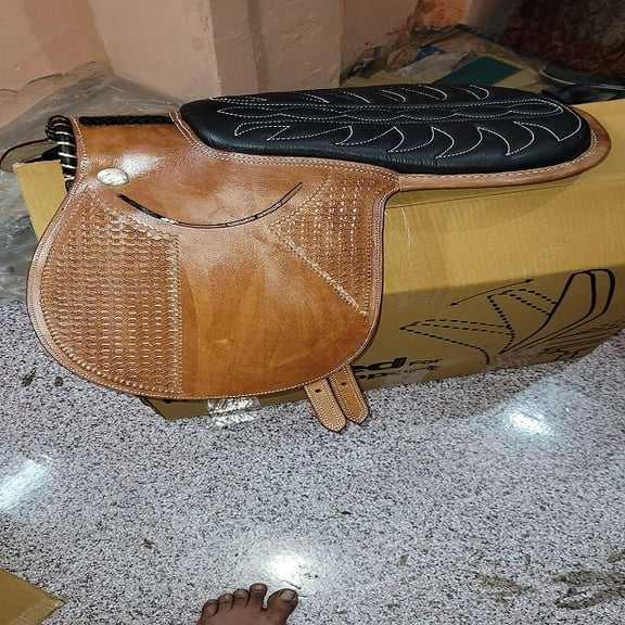 Premium Leather Exercise Racing Saddle - Lightweight & Durable for Training