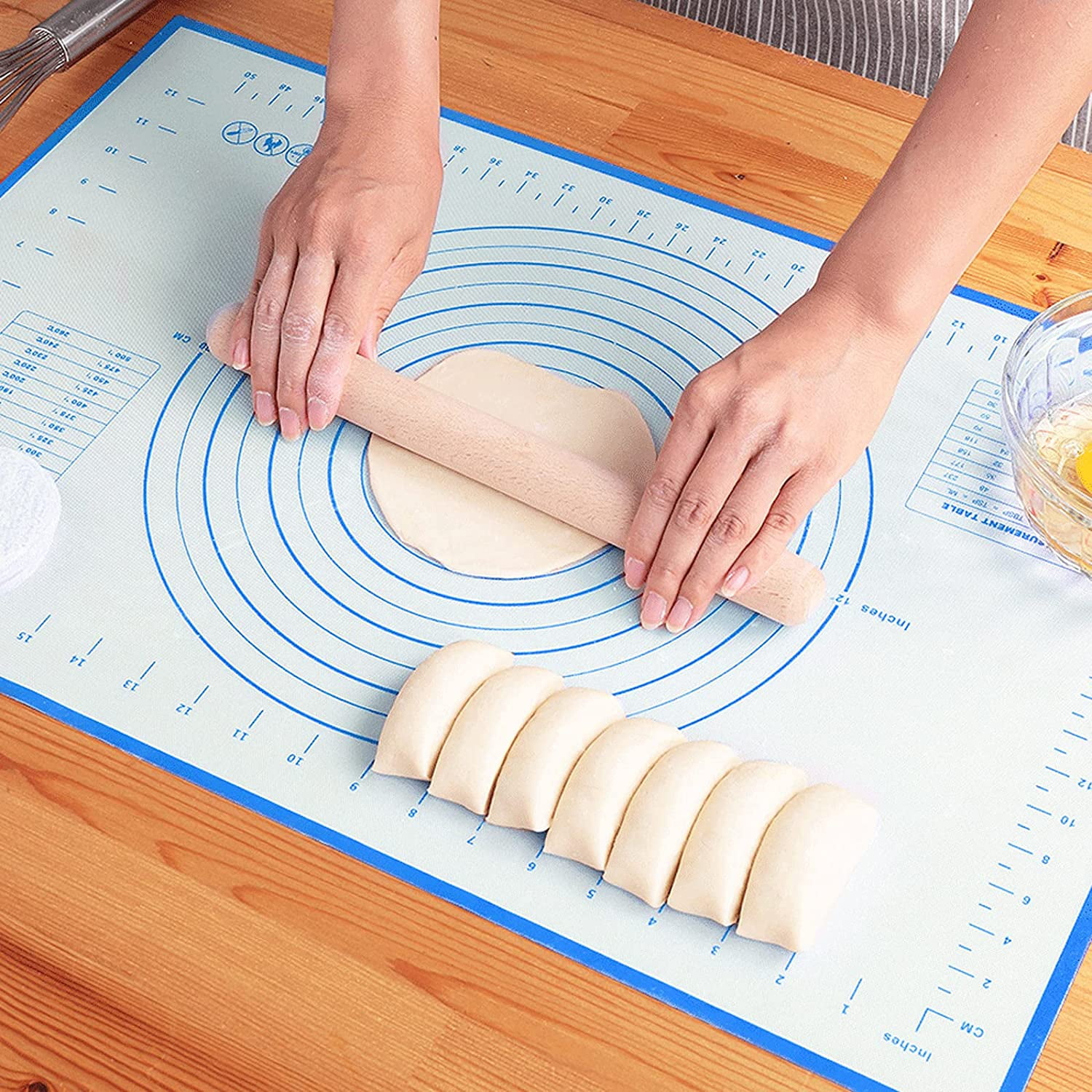 Non stick pastry mat best sale