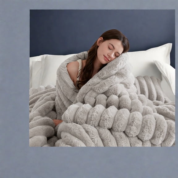 Premium Ultrasoft Faux Fur Bedding Sets Queen Size Light Gray Comforter with Ribbed Texture