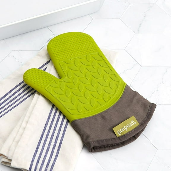 Heat-Resistant Silicone Oven Mitt with Extended Cuff