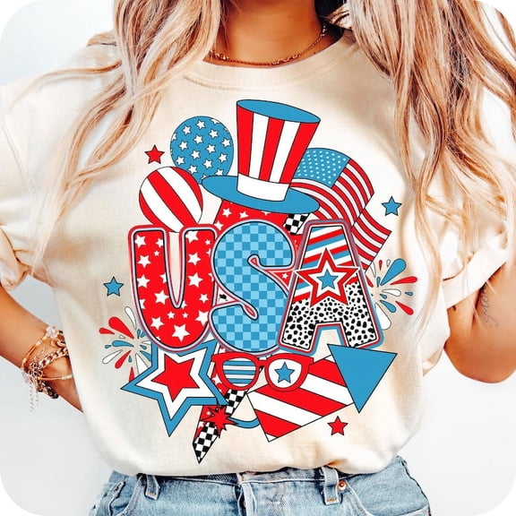 Preppy Checkered USA T-Shirt – Retro 1776 Coquette for Patriotic Holiday Style