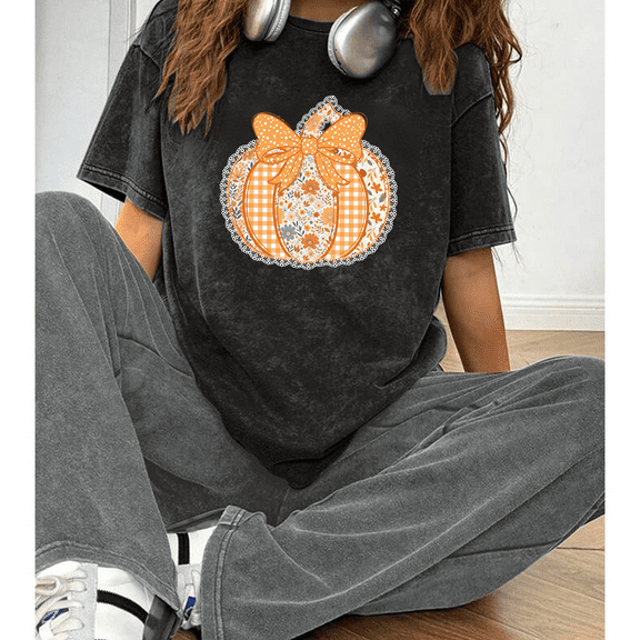 Preppy Floral Fall Lace Pumpkin Print T-shirts Women's Coquette Autumn Ditsy Graphic Tees Short Sleeve Casual Acid Washed Tops for Daily Outfits Black,S