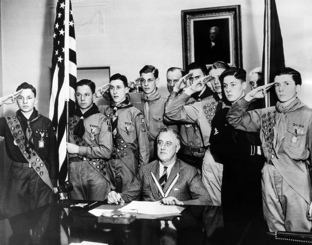 President Franklin Roosevelt Surrounded By Saluting Honor Scouts History (24 x 18)