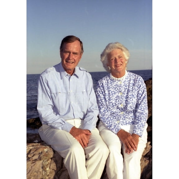 President George Bush And Wife Barbara At Walker'S Point History (24 x 36)