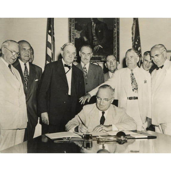 President Harry Truman Signs The Atlantic Pact On July 27 History (36 x 24)
