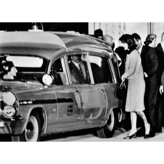 President John Kennedy'S Body Arrives In Washington. Jacqueline Kennedy History (36 x 24)