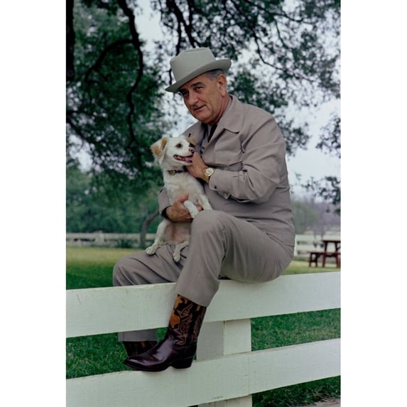 President Lyndon Johnson Posing With Yuki At The Lbj Ranch History (24 x 36)
