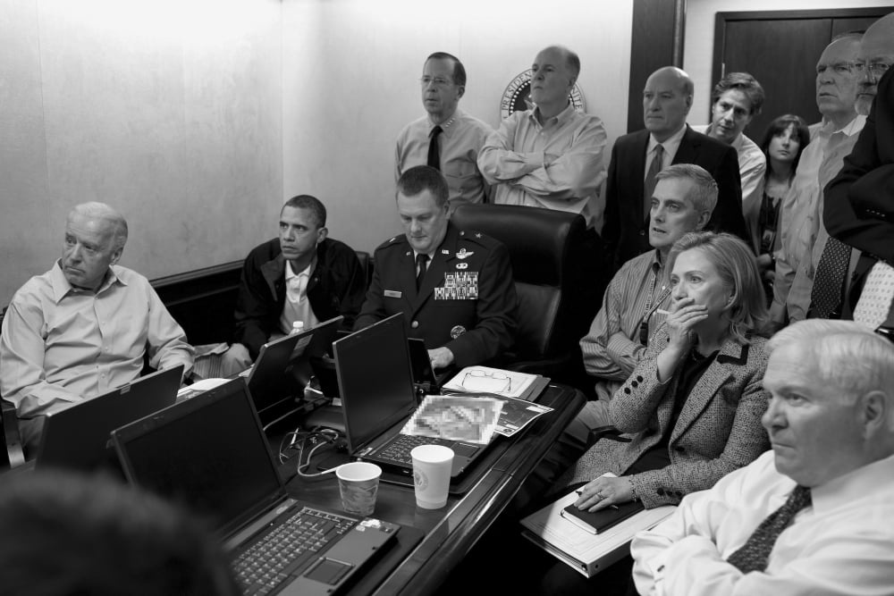 President Obama and his national security team in the White House Situation Room Canvas Art - John ParrotStocktrek Images (34 x 23)