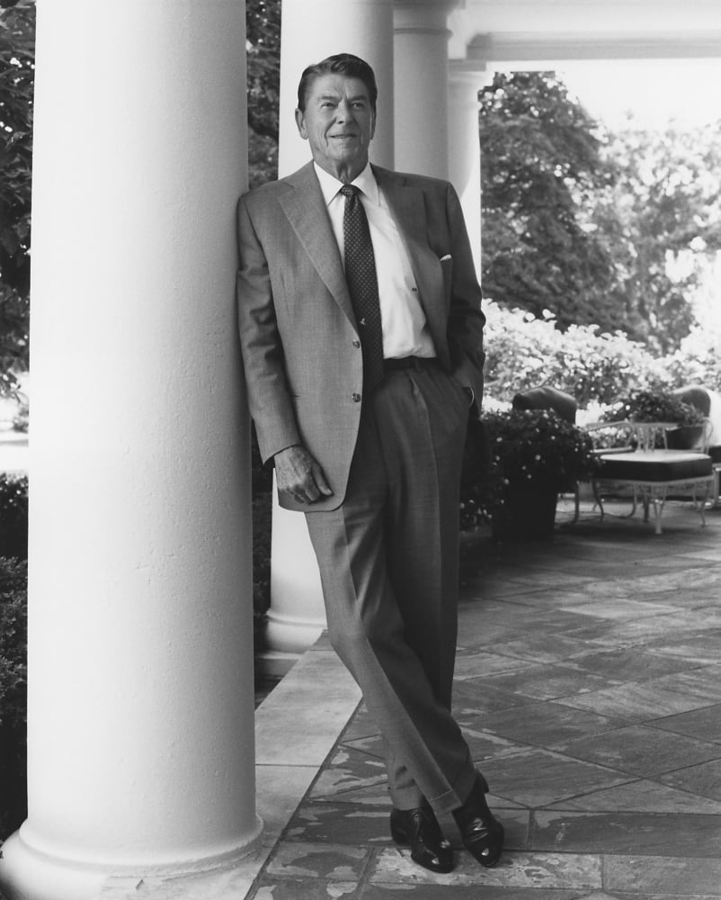 President Ronald Reagan standing outside the White House Canvas Art - John ParrotStocktrek Images (13 x 16)
