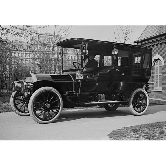 President Taft'S "Pierce Arrow History (24 x 18)