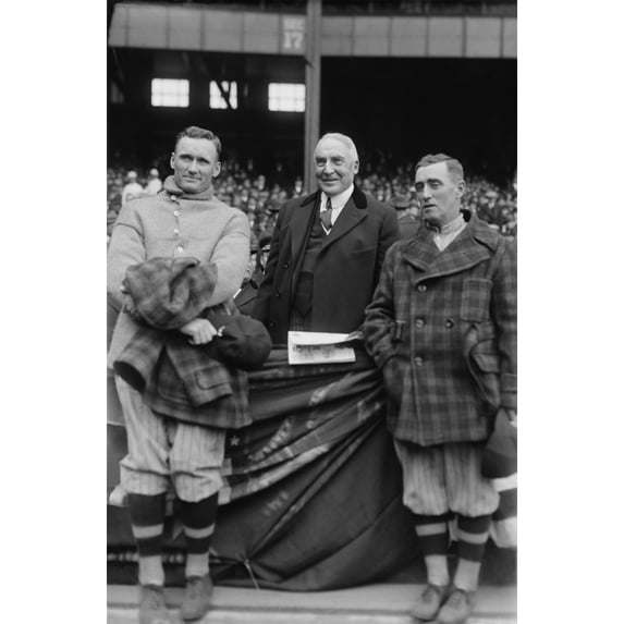 President Warren Harding Poses With Baseball Players History (24 x 36)
