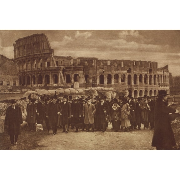 President Woodrow Wilson In Rome Near The Coliseum. While In Rome He Had An Audience With Pope Benedict Xv History (
