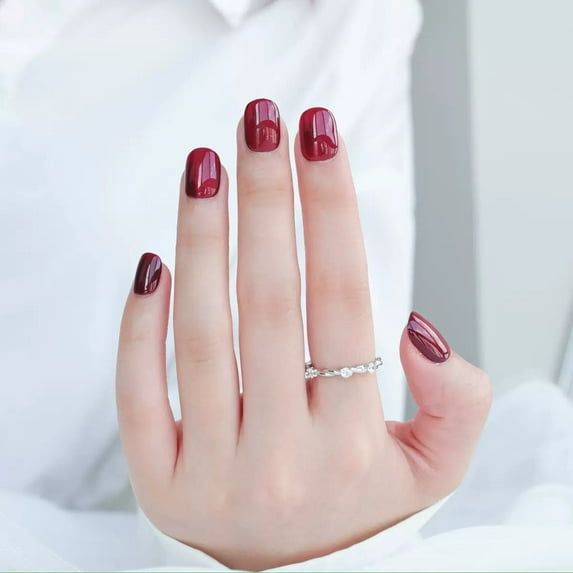 Press-On Nails - 24PCS Short Square, Valentines Day Press on Nails Medium Fake Nails Wine Red Glitter Glue on Nails Heart Full Cover False Nails with Charms Design Valentines Nails Square Holiday Ar