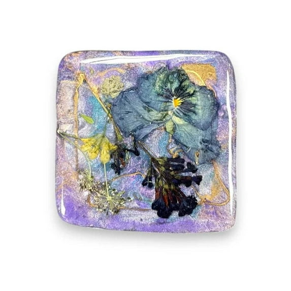 Pressed Flower Resin Magnet, Botanical Magnet, Floral Fridge Magnet