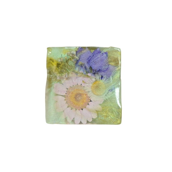 Pressed Flower Resin Magnet, Botanical Magnet, Floral Fridge Magnet
