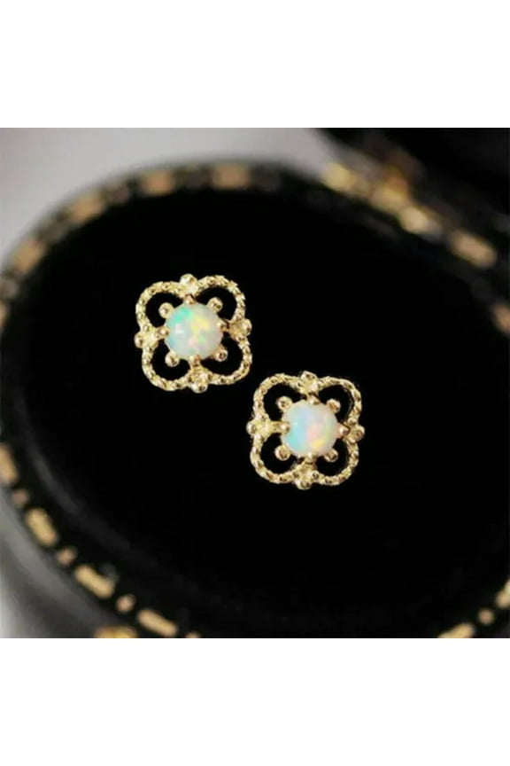 Pretty 18k Yellow Gold Plated Stud Earring White Fire Opal Wedding Gifts A Pair