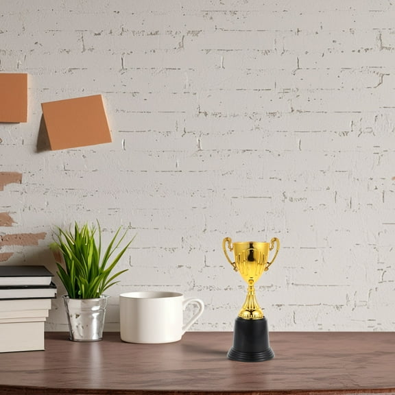 Pretyzoom Golden Plastic Trophy Cup Award for Decoration Sporting Events