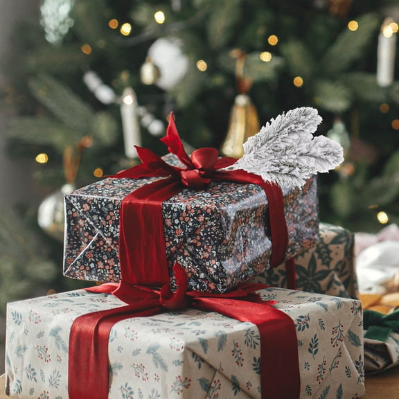 Pretyzoom 3Pcs Artificial Cedar Tree Branches in White for Seasonal Home Decoration