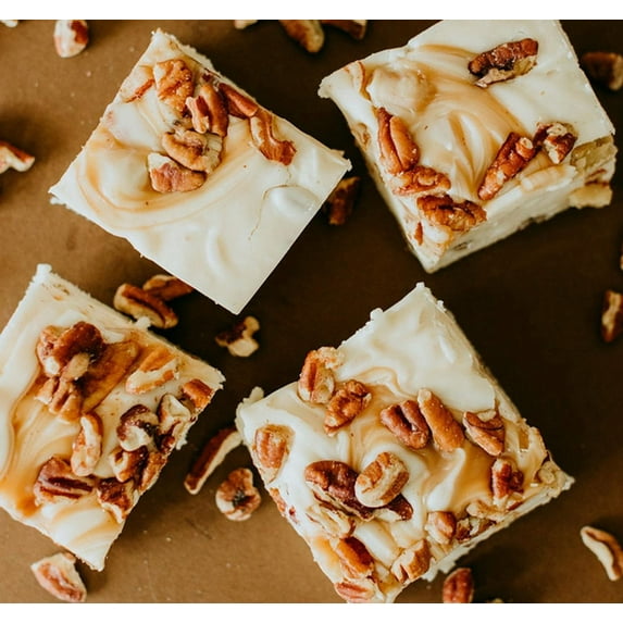 (Price/Case)Dutch Valley Chewy Praline Fudge 12/8oz, 598203