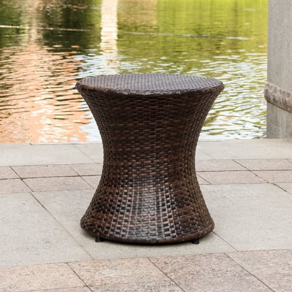 Prime Garden Rustic/Lodge Outdoor Rattan and UV-Resistant End Table, Brown (Set of 1)