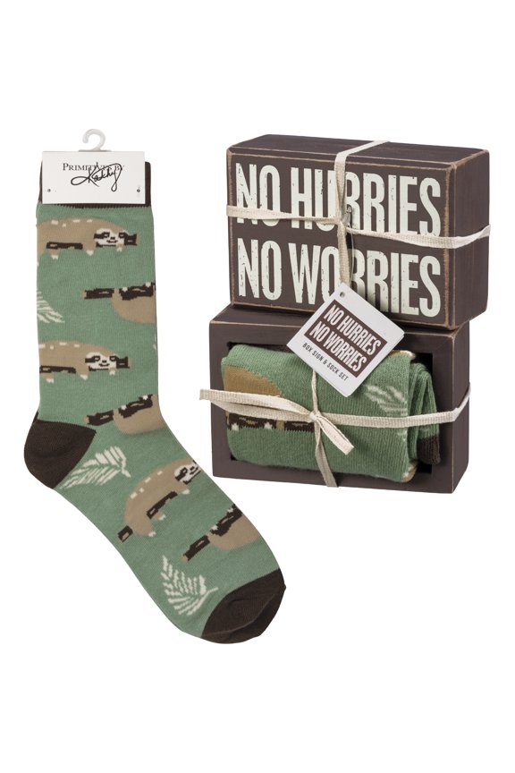 Box Sign & Pair of Socks Set - Sloth No Hurries No Worries