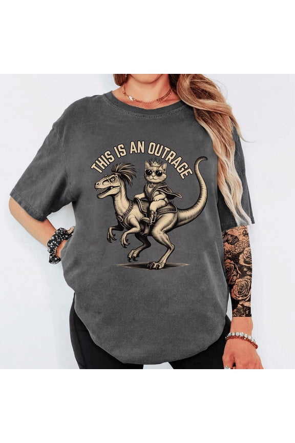 Princess Donut And Mongo Dungeon Crawler Carl Geeky Cat Lover Fantasy Book Bookish Merch T-Shirt