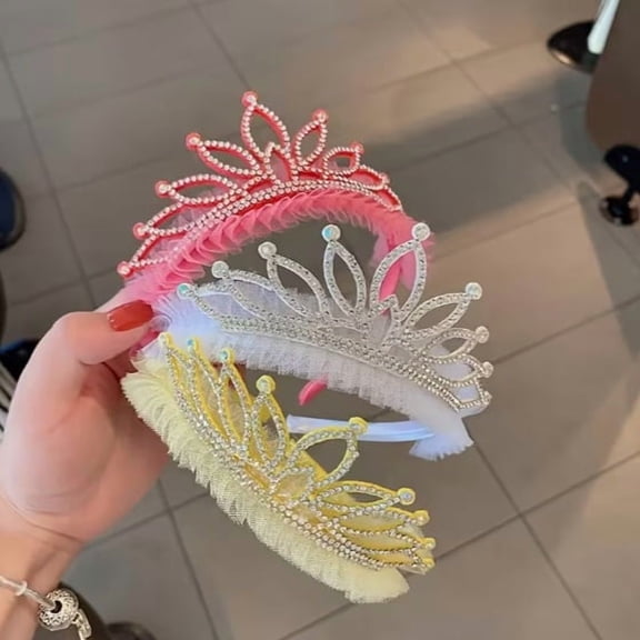 Princess Maple Leaf Crown - Enchanting 3D Hair Accessory for Girls with Elegant Pink Lace