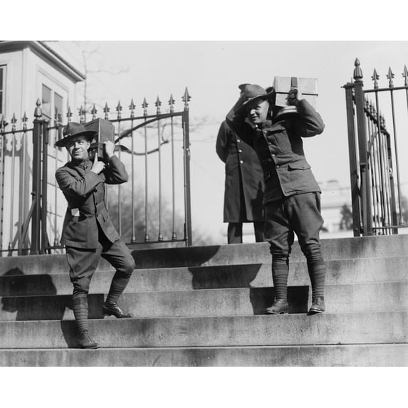 Print: Delivering Motion Picture Reels To White House