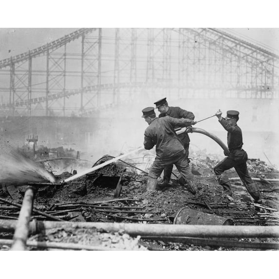 Print: Dreamland Fire, Coney Island, New York, 1911