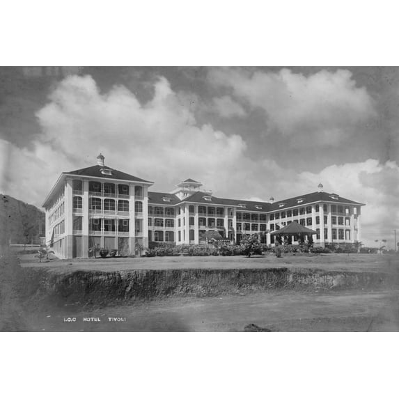 Print: I.C.C. Hotel Tivoli, 1910