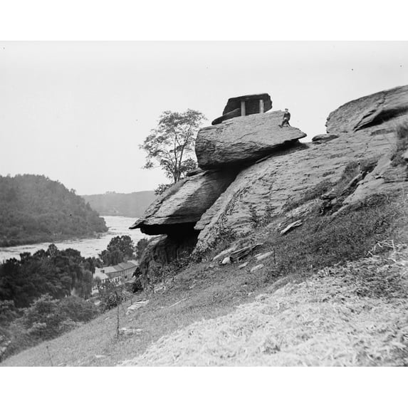 Print: Jefferson Rocks, Harpers Ferry, West Virginia, circa 1918