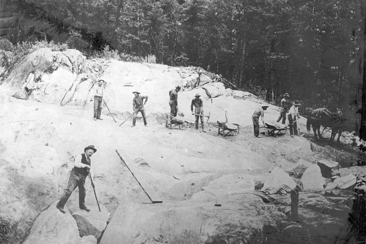 Three Men Breaking Rocks Print: Men Breaking Rocks, 1916 - Walmart.com