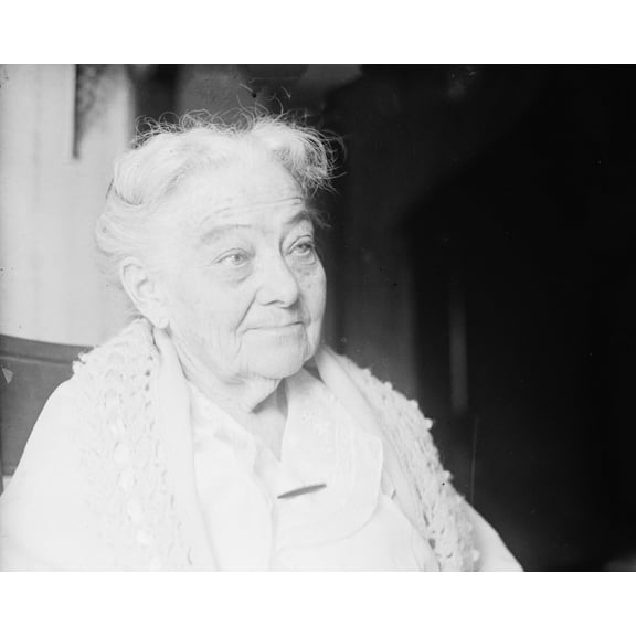 Print: Mrs. Thornton Washington, circa 1918