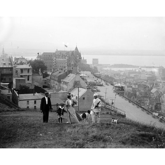 Print: Quebec City, circa 1918