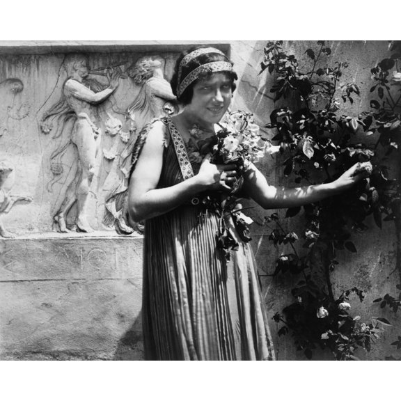 Print: Scene From The Silent Film The Last Days Of Pompeii Showing A Young