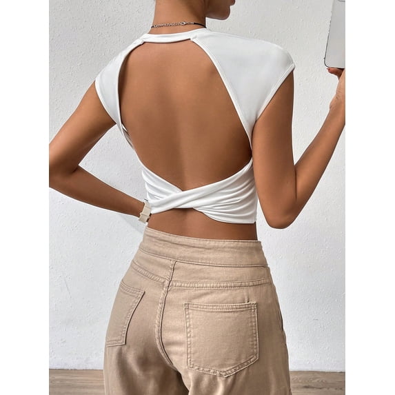Privé Solid Twist Backless White Top Crop Tee