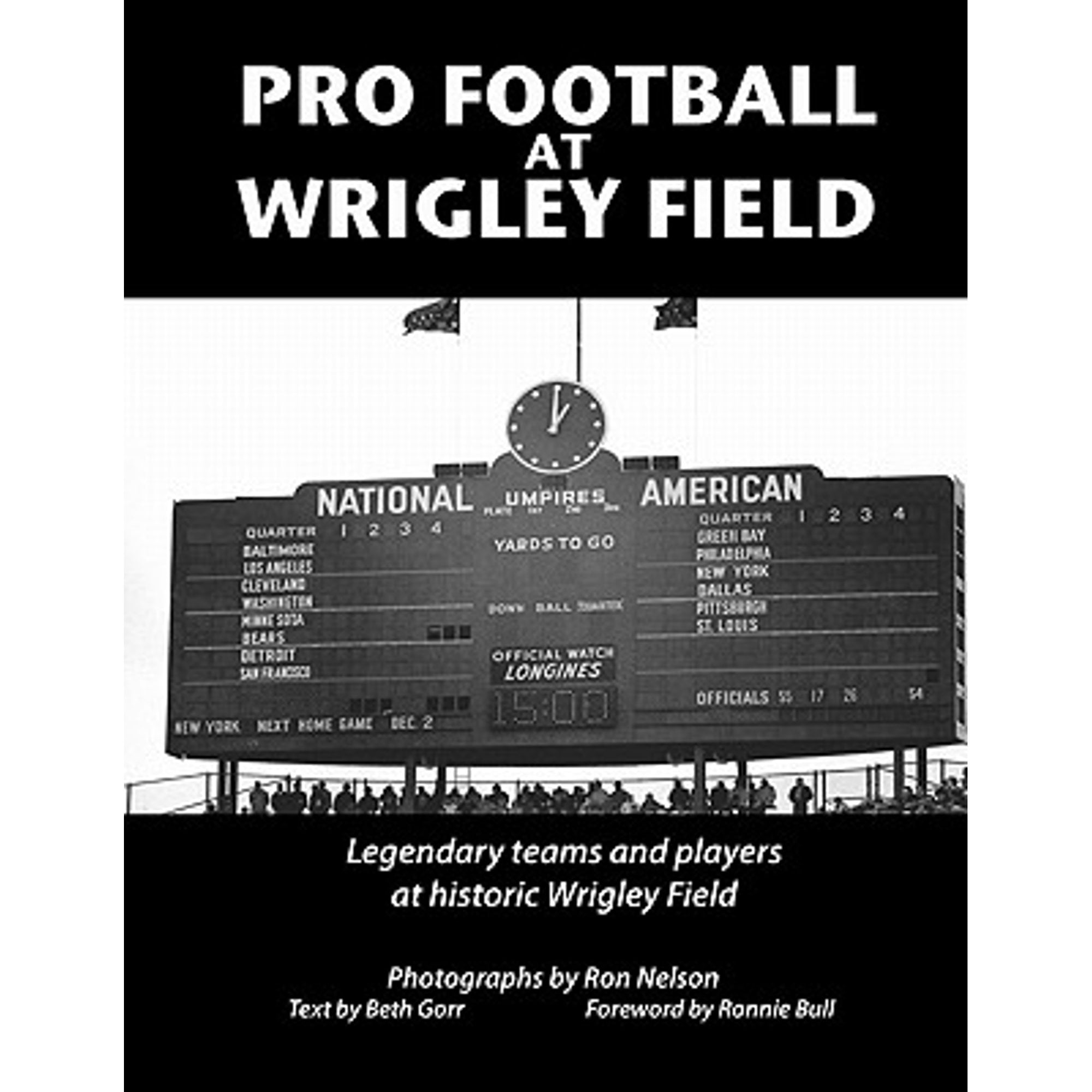 Pre-Owned Pro Football at Wrigley Field (Paperback) 0615396119 9780615396118