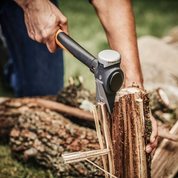 Pro IsoCore Maul - 2.5-Pound Wood Splitter for Small Size Logs and Kindling with Shock-Absorbing Handle - Black/Orange