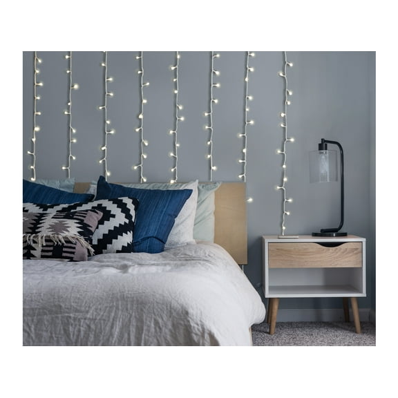 ProductWorks 18183 Light String, 6.5 x 10 feet, Warm White Berry