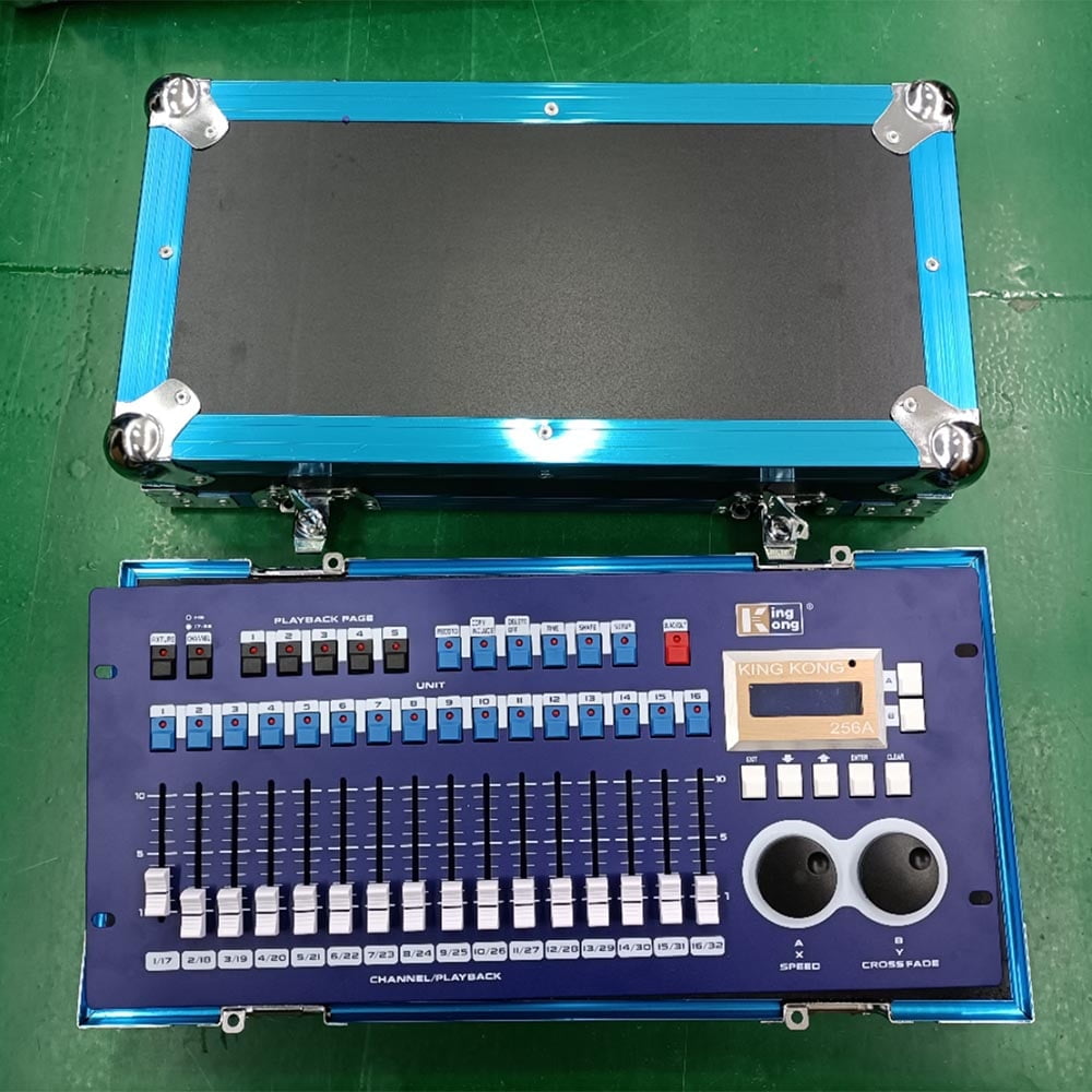 Professional DJ Console  Kingkong 256A DMX Controller with Flight Case DJ Equipment for Mini Party Wedding Lighting Control