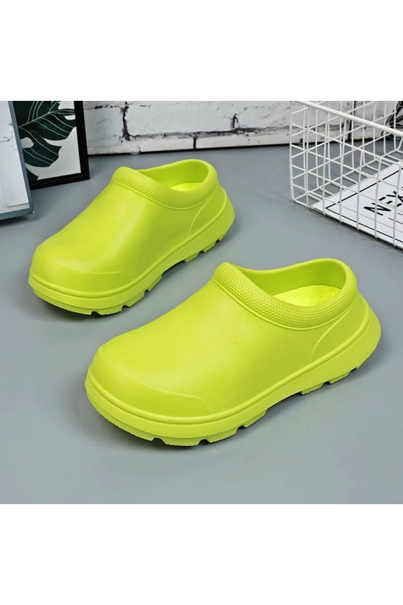 Professional Lightweight Anti - Slip Waterproof Comfortable Chef Clogs with Durable & Easy - to - Clean Construction for Demanding Kitchen, Hospital, and Food Service Environments