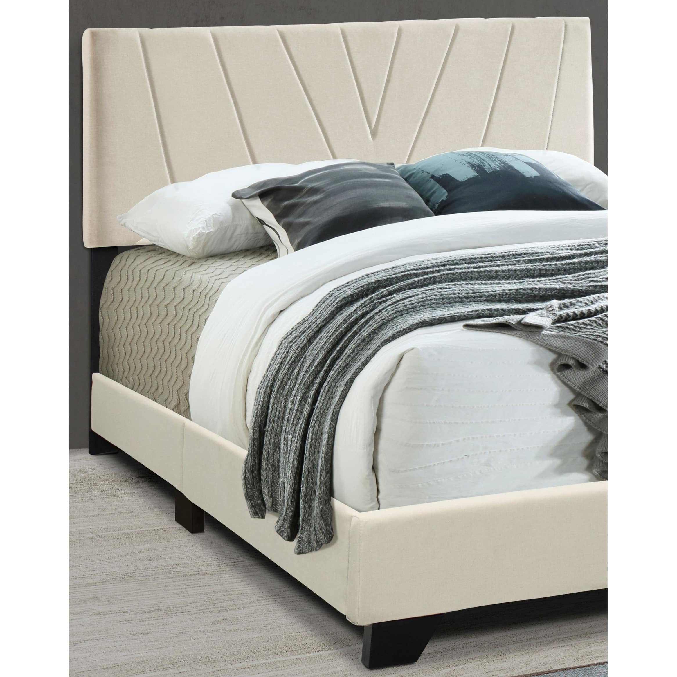 Cannoli Cream King Upholstered Bed with Tufted Velvet Headboard