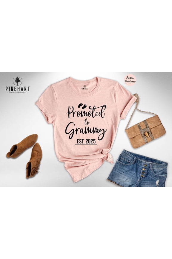Promoted To Grammy Est 2025 Shirt: New Grandma Gift TSHIRT All Size S-5XL