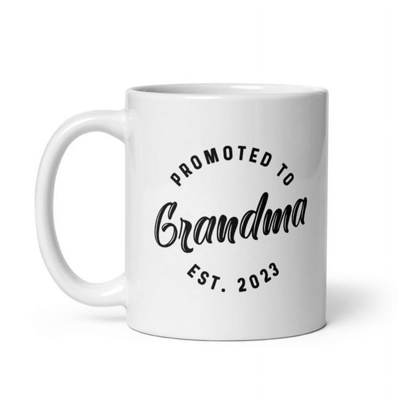 Promoted to Grandma 2023 Mug Funny Family Baby Announcement Coffee Cup