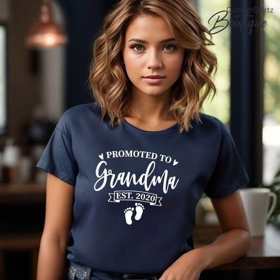 Promoted To Grandma Grandma Family T-Shirt Size S-5XL