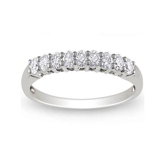 Prong Set Round Diamond Wedding Ring Band in Gold