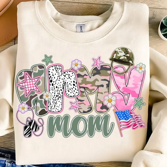 Proud Army Mom Sweatshirt – Camo Military Family Crewneck for Patriotic Mothers Supporting Their Soldier Kids BTO