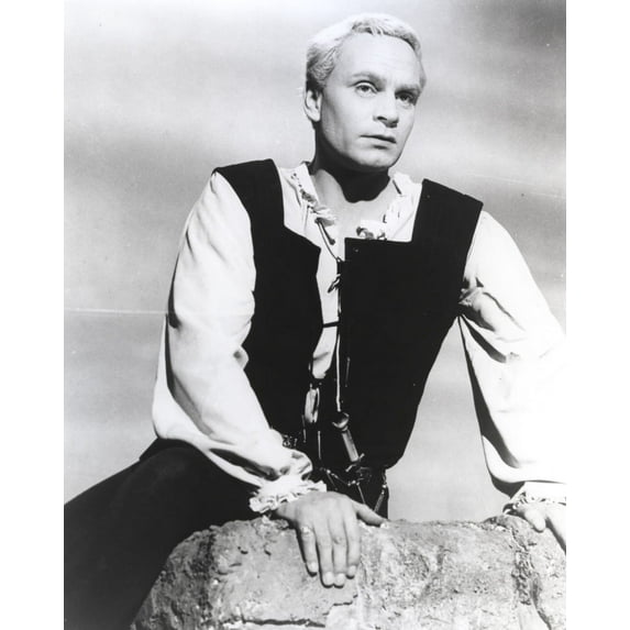 Publicity still of Laurence Olivier for Hamlet Photo Print (8 x 10)